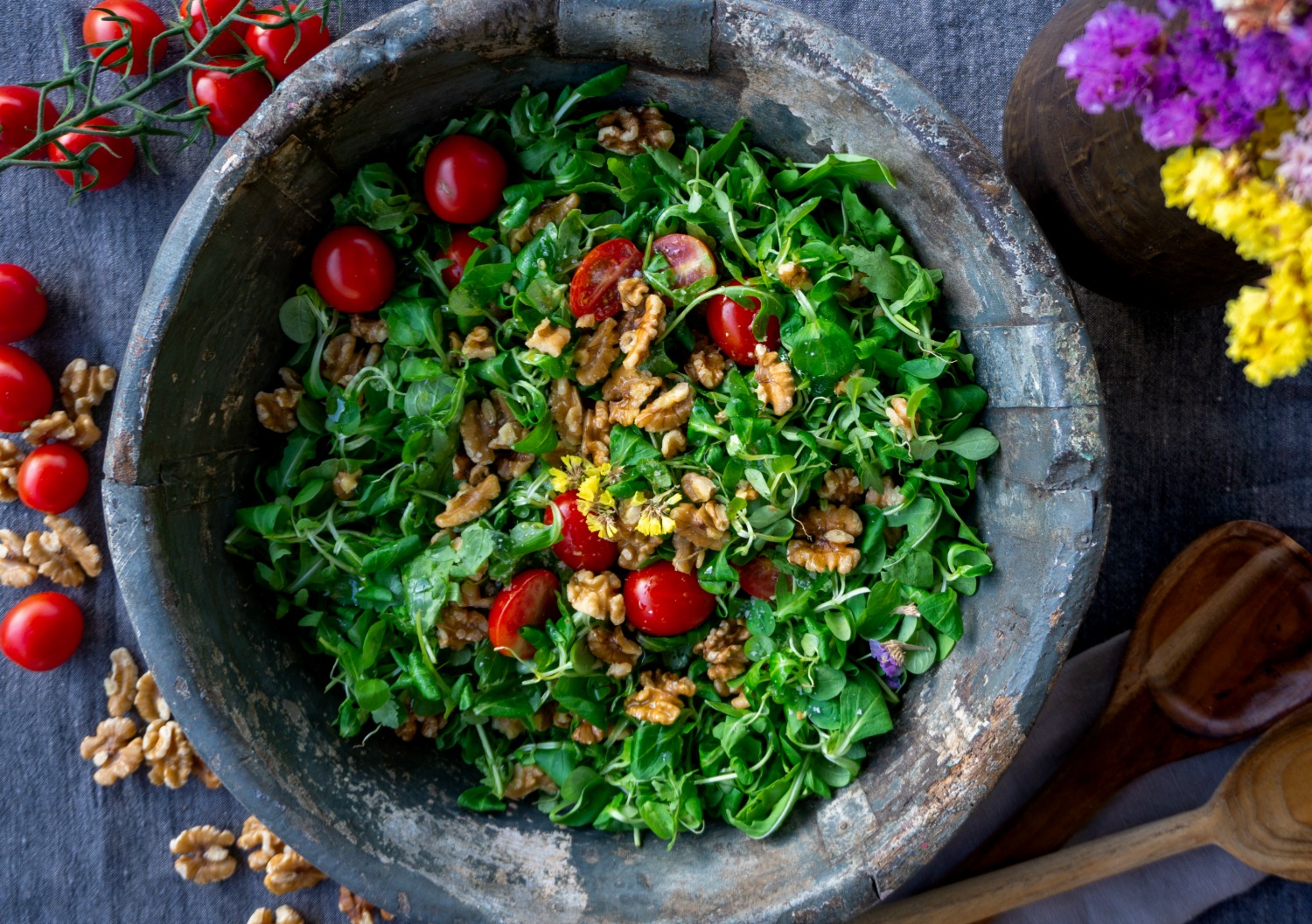 5 Refreshing Spring Salads and Wine Pairings