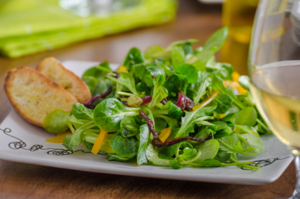 summer salad with wine pairing