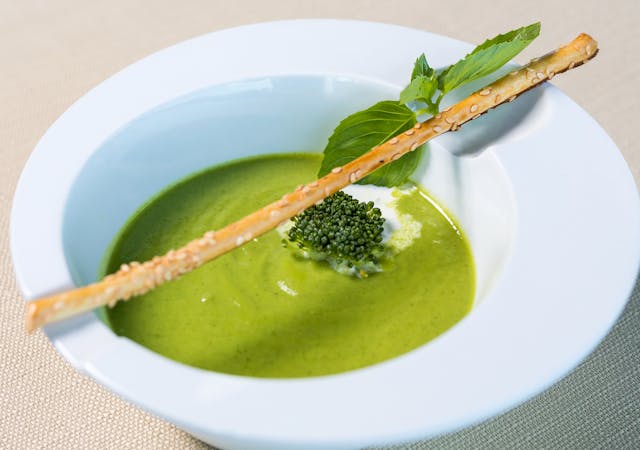 easy pea and mint soup recipe