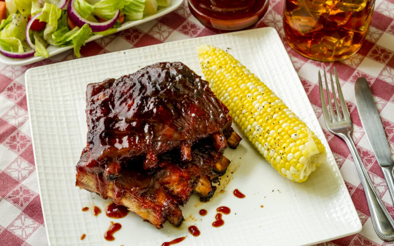 barbeque ribs and wine