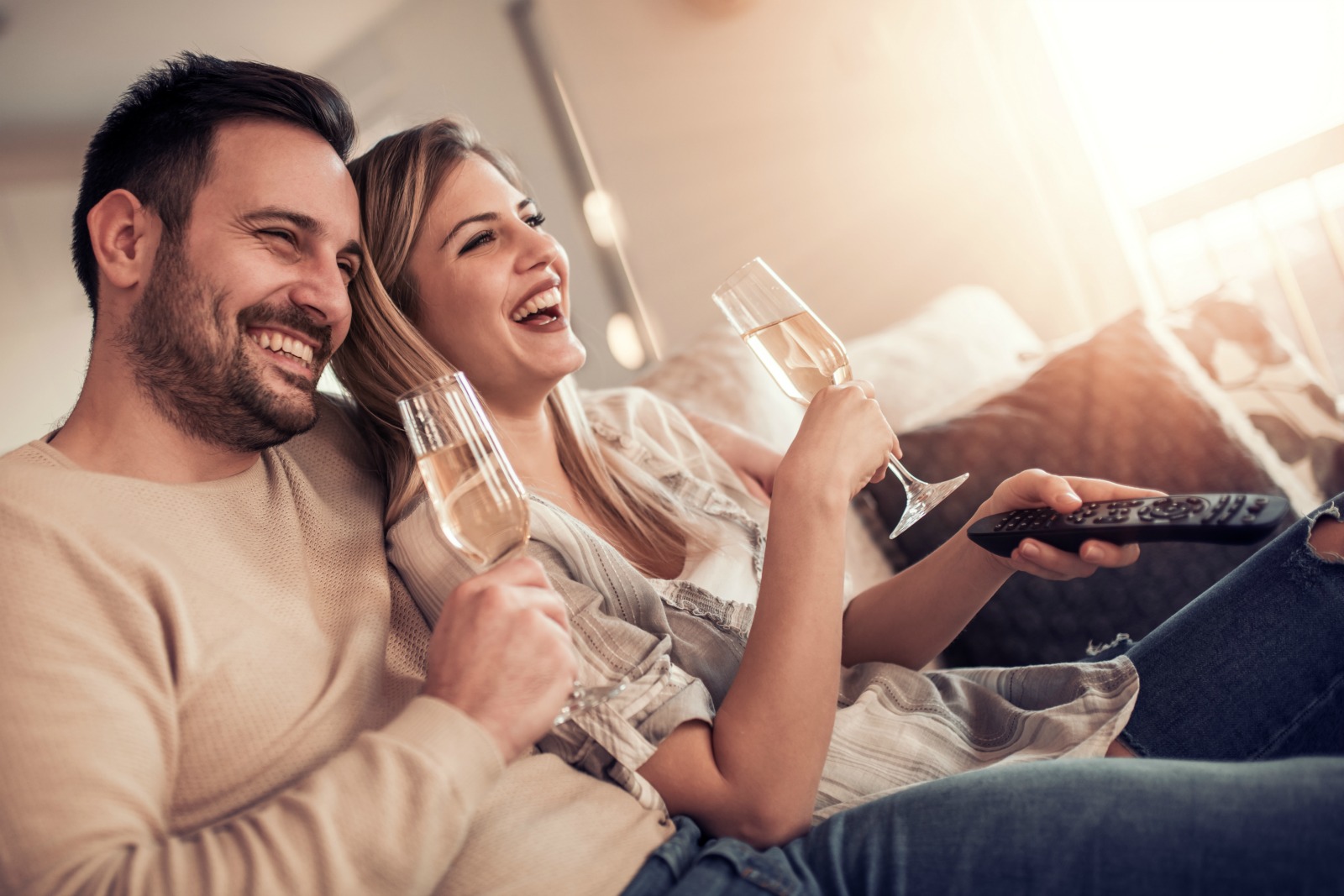 10 Classic Fall Movies to Watch While Sipping Wine