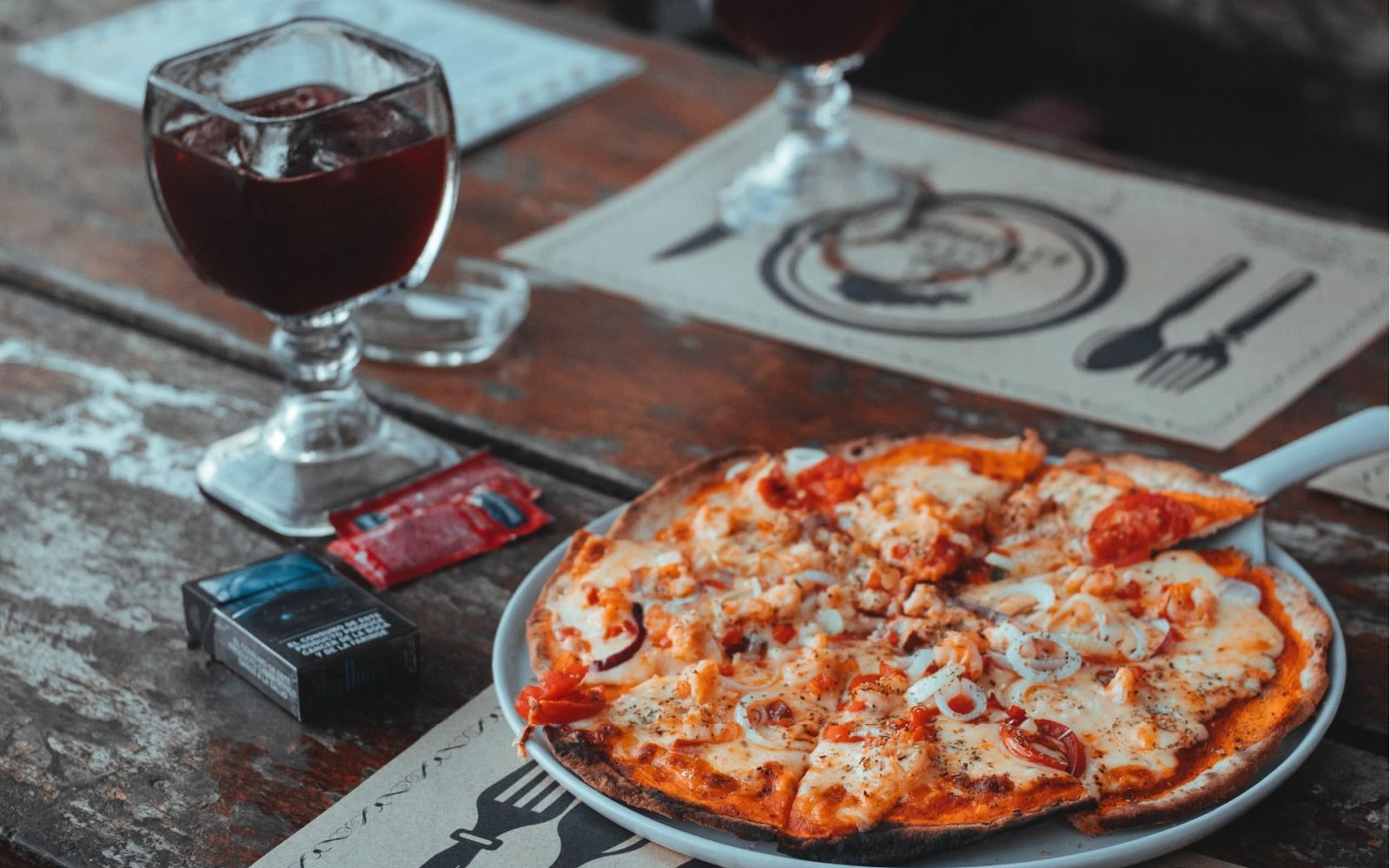 8 Delicious Pizza and Wine Pairings with Pairing Guide