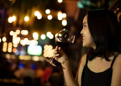 What and When is Wine O’Clock in the U.S.?