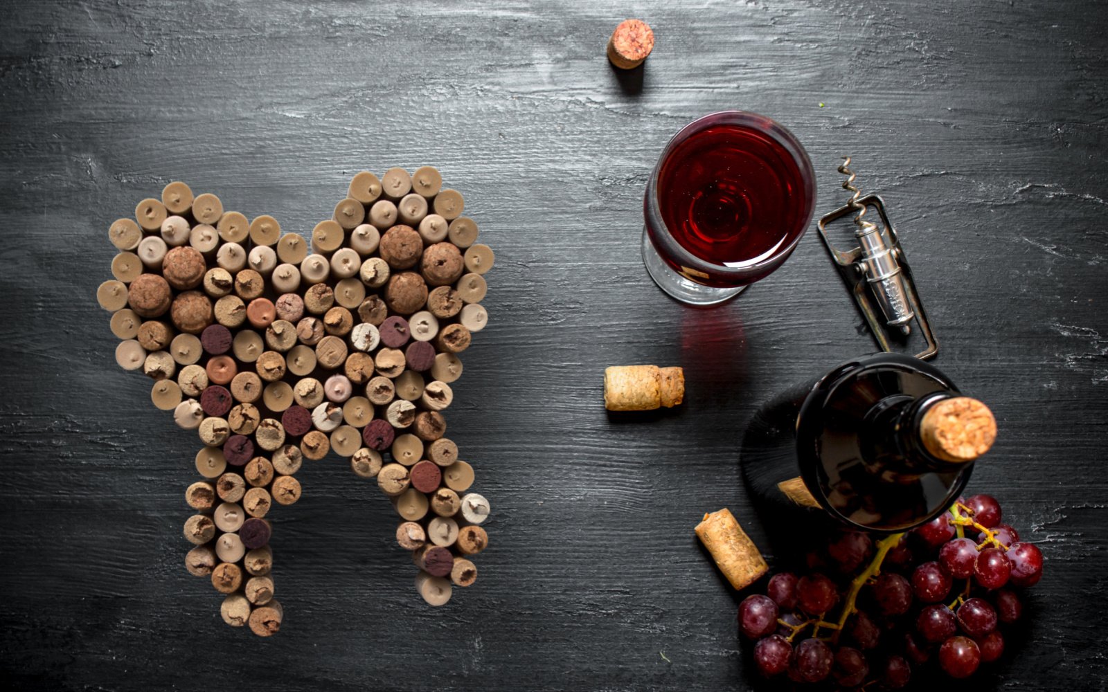 5 Easy Tips for Wine Drinkers to Protect Their Teeth