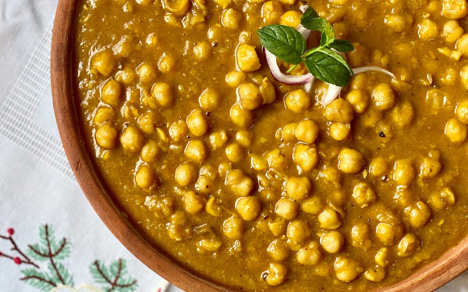 5 Easy Exotic Dishes to Make with Wine Pairings