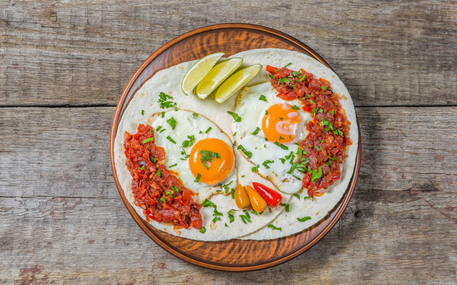 Top 6 Wine Types to Pair with Eggs