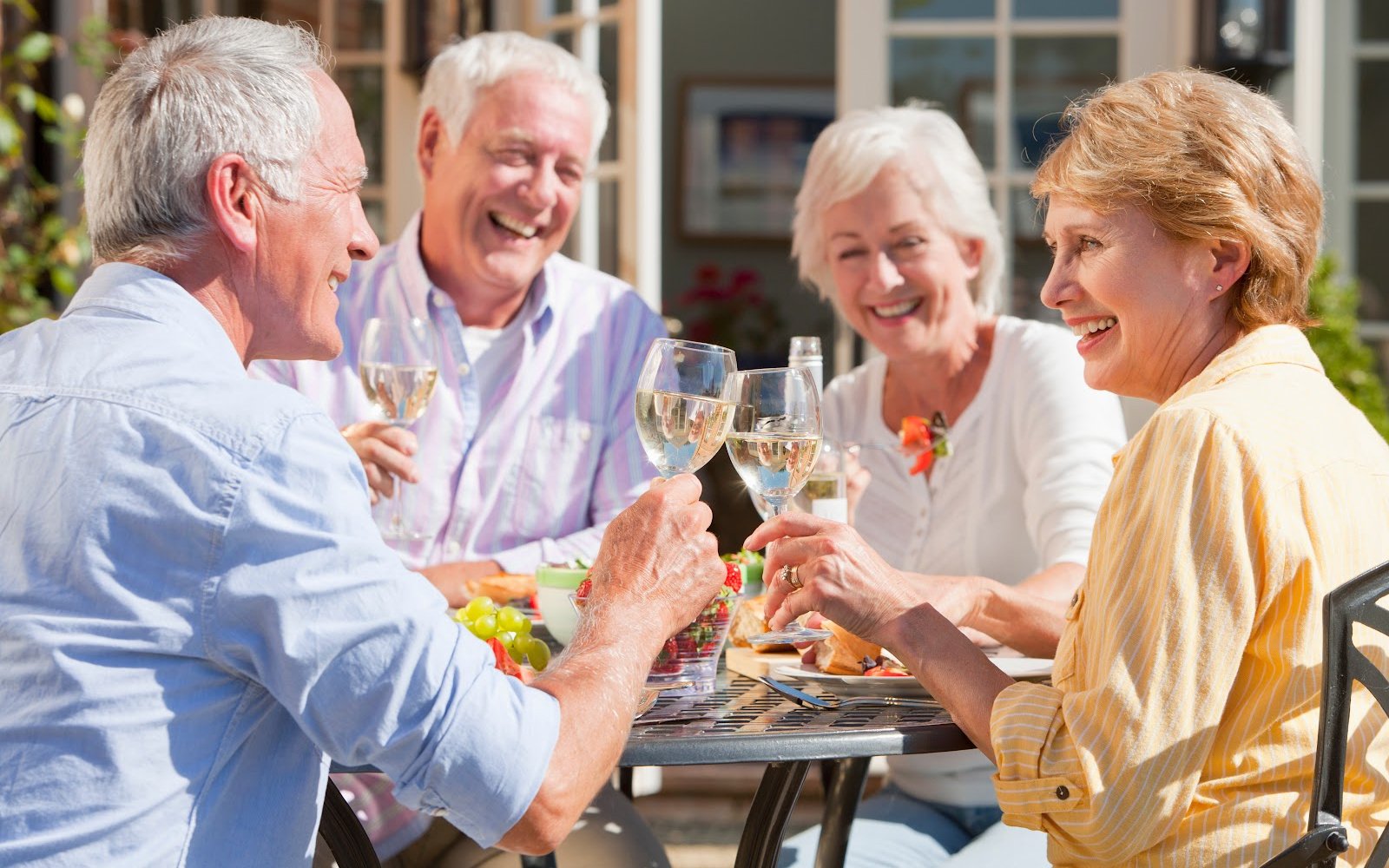 Top 5 Classic Summer Lunch Ideas with Wine Pairings