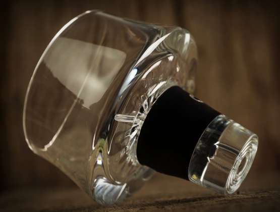 What does a wine aerator do?