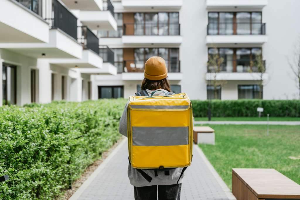 Food delivery facts, orders, and wine pairings.