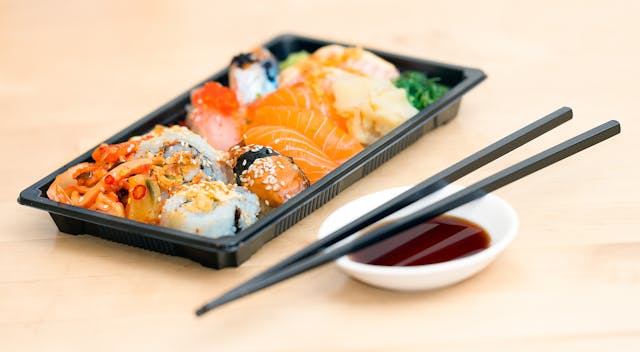 Sushi food delivery with wine pairing