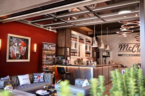 McClain Cellars, Laguna Beach